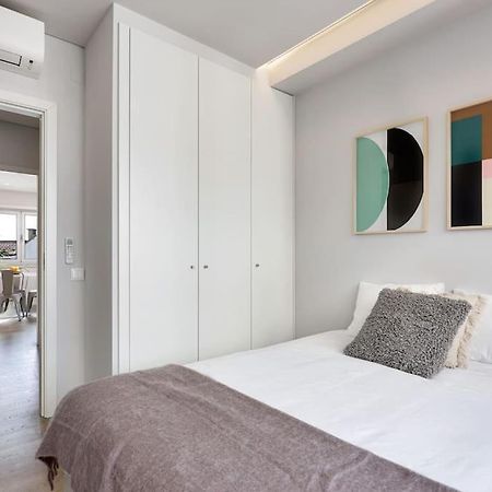 Lisbon Central Apartment With Balcony Exterior photo