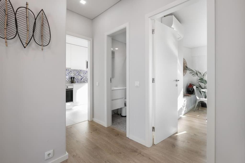 Lisbon Central Apartment With Balcony Exterior photo